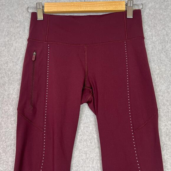 Lululemon Garnet Extra Mile Crop Reflective 23" Size 4 - Picture 2 of 9